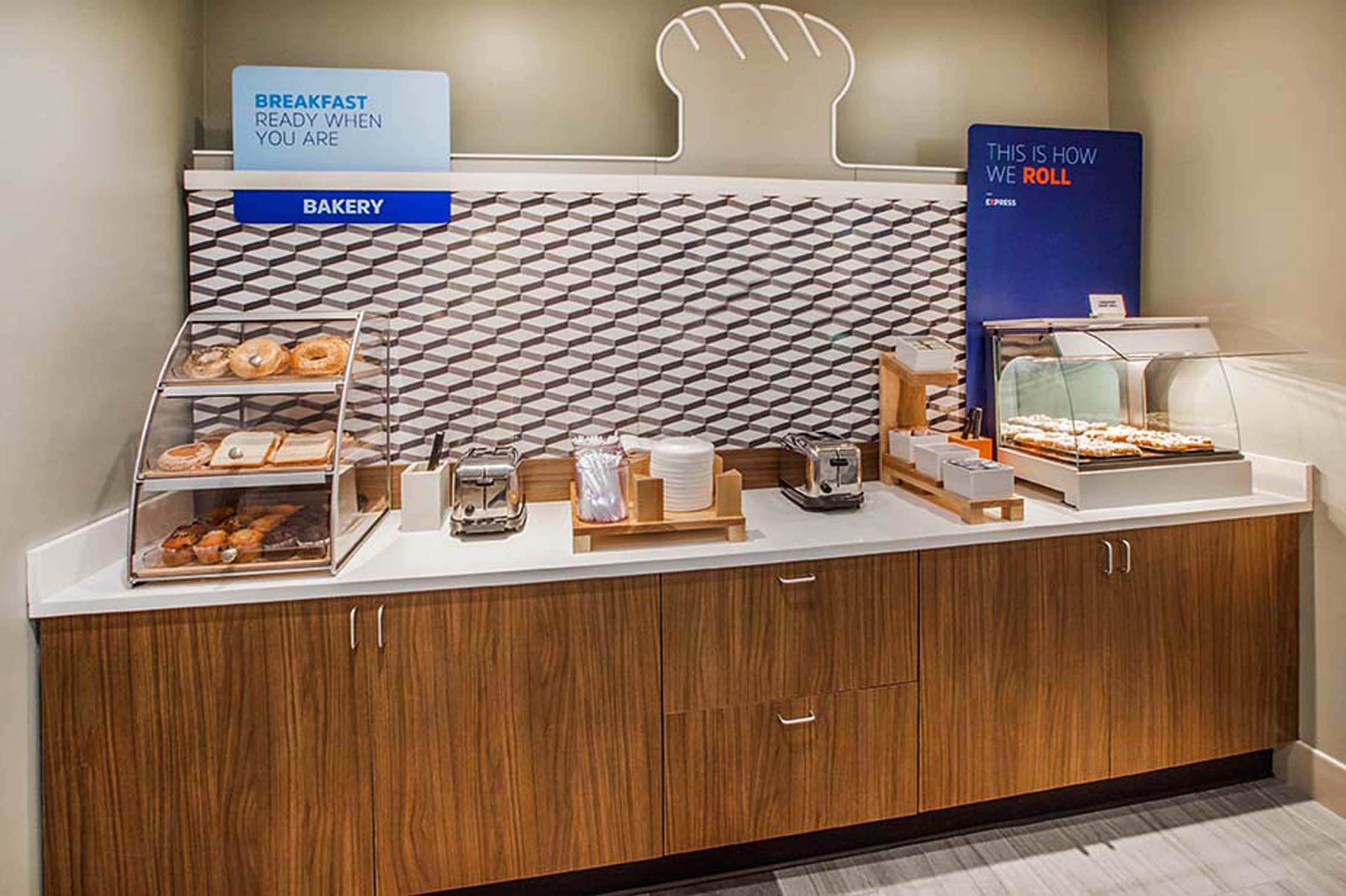 Holiday Inn Express & Suites Austin Nw - Lakeline By Ihg Ngoại thất bức ảnh