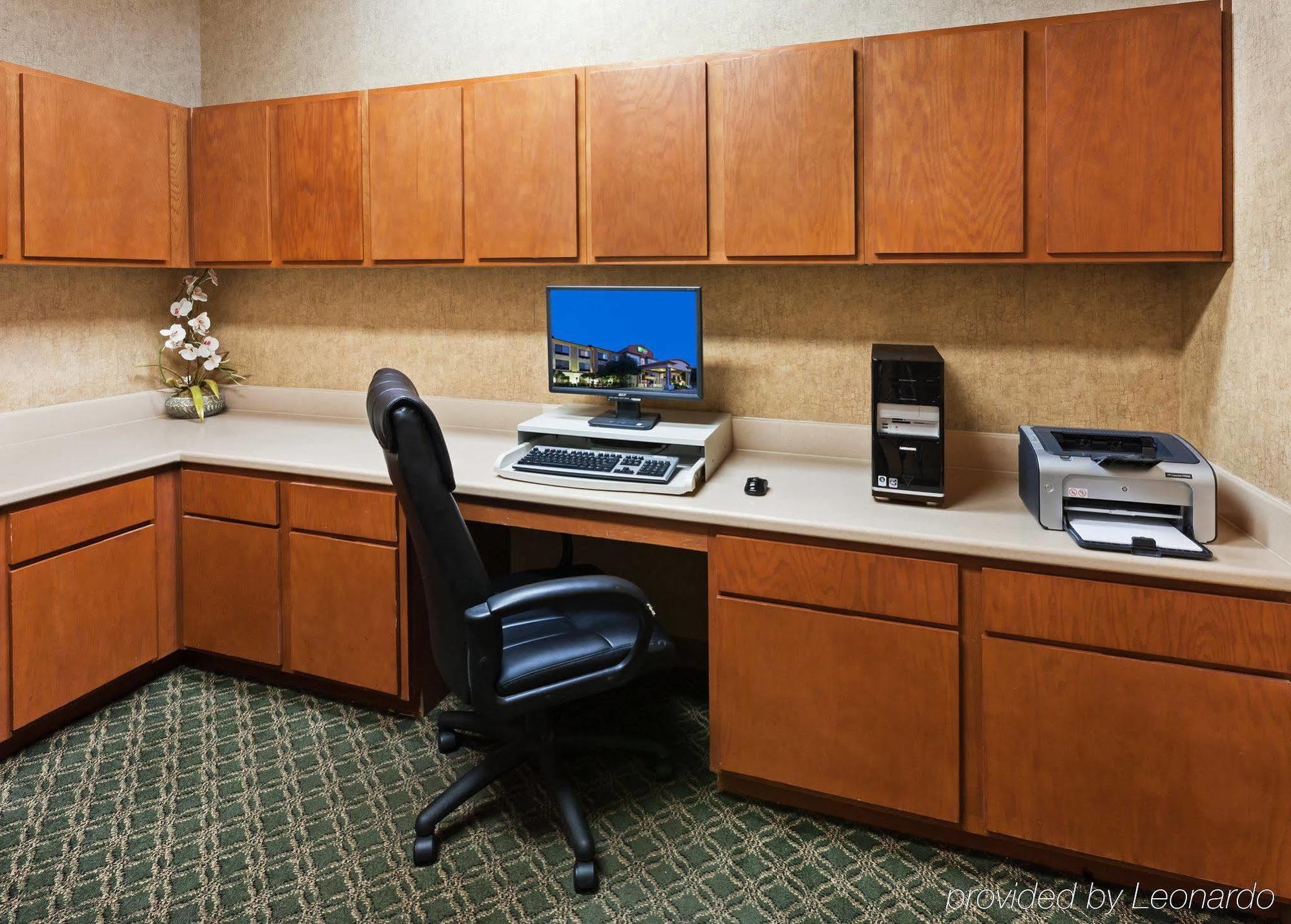 Holiday Inn Express & Suites Austin Nw - Lakeline By Ihg Ngoại thất bức ảnh