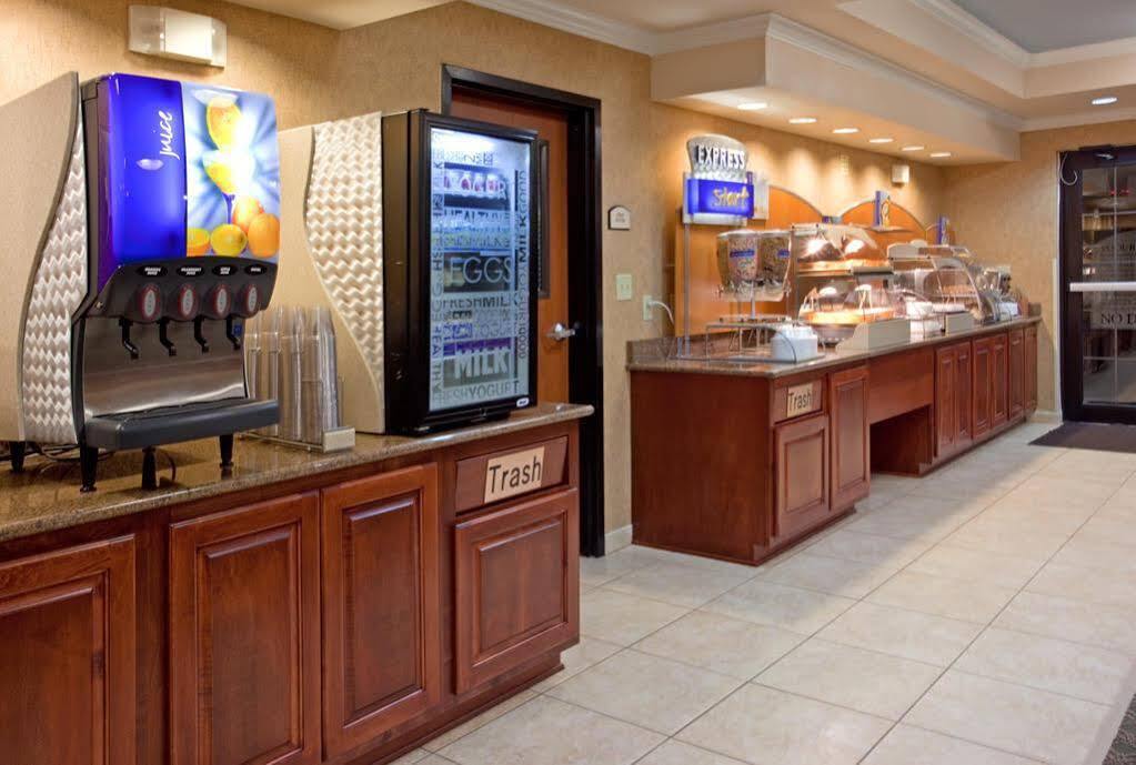 Holiday Inn Express & Suites Austin Nw - Lakeline By Ihg Ngoại thất bức ảnh